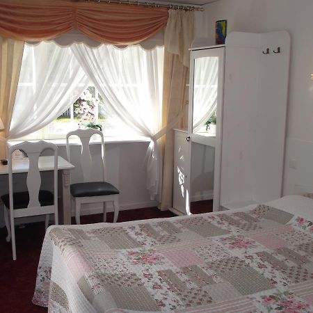 Helene Villa Kuressaare Ngoại thất bức ảnh